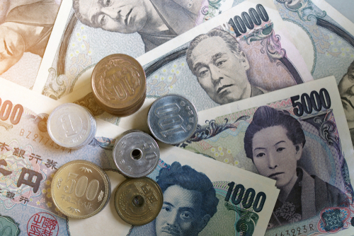 【热点时评】日央行抗贬值决心增,日元和利率走强将不利日股